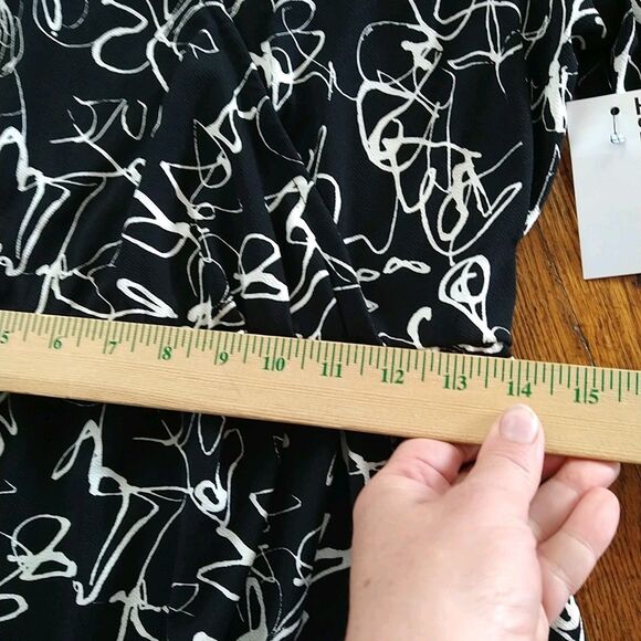 New Nine West Faux Wrap Mini Dress Women's Medium Long Sleeve Black Scribble - Picture 6 of 10